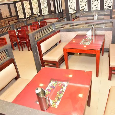 Bright Palace Restaurant And Residency 호텔 시모가 외부 사진