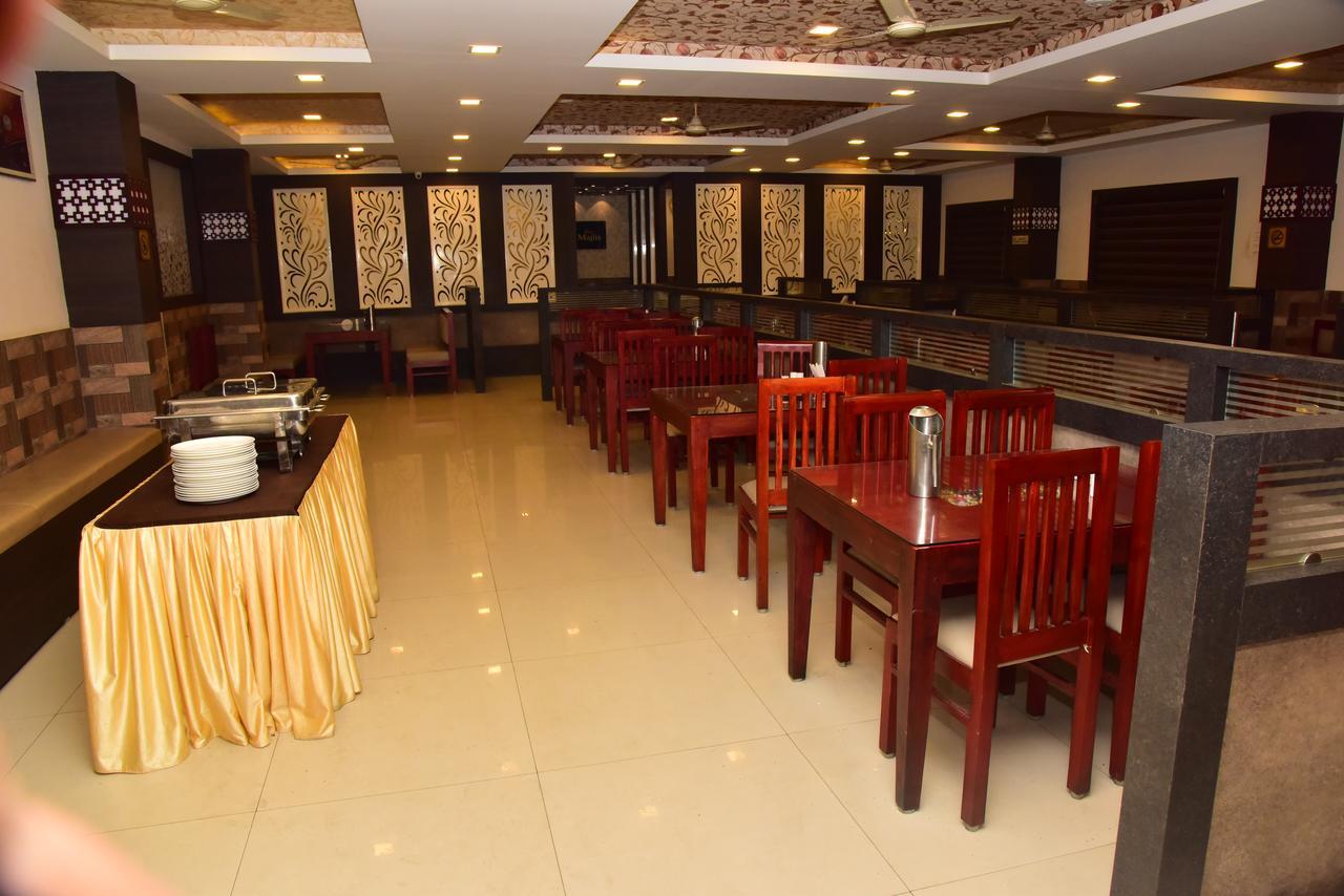 Bright Palace Restaurant And Residency 호텔 시모가 외부 사진